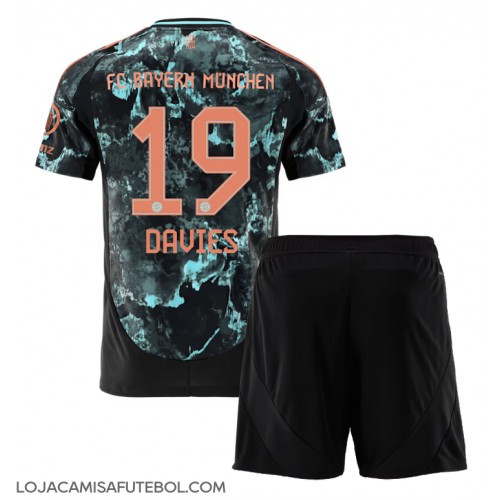 Camisa de Futebol Bayern Munich Alphonso Davies #19 Equipamento Secundário Infantil 2024-25 Manga Curta (+ Calças curtas)